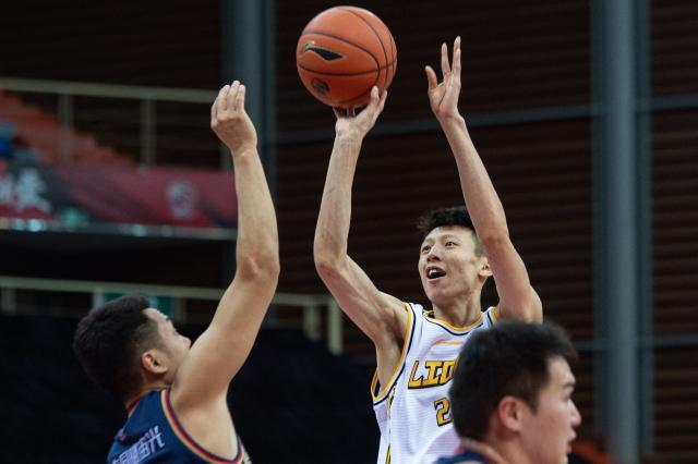 开云线上入口-孙铭徽缺阵广厦收获惊喜 “中国库里”正在悄然蜕变